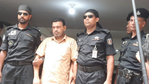 ৫০ হাজার সিমসহ অবৈধ ভিওআইপি ব্যবসায়ী রাজ গ্রেপ্তার