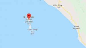 এবার সেন্টমার্টিনগামী স্পিড বোটে গুলি
