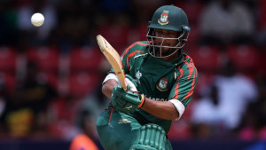 সাকিবের ফিফটিতে বাংলাদেশের লড়াকু পুঁজি