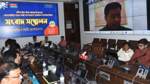 ‘বর্জ্য অপসারণের কর্মযজ্ঞকে সেবা দেওয়ার প্রতিযোগিতায় রূপান্তরিত হয়েছে’