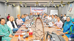 পোশাকশিল্পে দায়িত্বশীল ব্যবসার জন্য একসঙ্গে কাজ করতে হবে