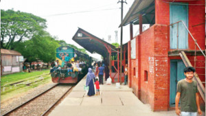 বেহাল খোকসা রেলস্টেশন জ্বলে না সিগন্যাল বাতি
