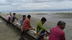 শাহপরীর দ্বীপ সীমান্তে রাতভর গোলার বিকট শব্দ 