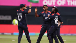 বসের কাছে বাড়তি ছুটি চাইলেন যুক্তরাষ্ট্রের ক্রিকেটাররা!