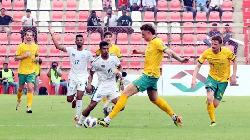 অস্ট্রেলিয়ার সঙ্গে লড়াই করে হারল বাংলাদেশ অস্ট্রেলিয়ার সঙ্গে লড়াই করে হারল বাংলাদেশ