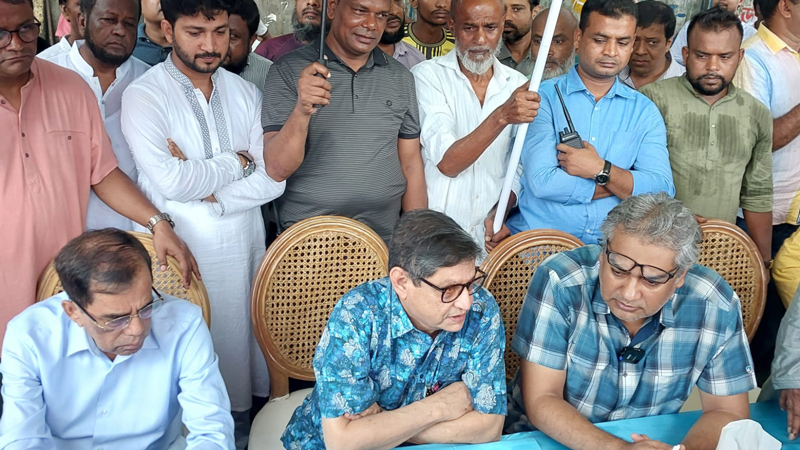 বস্তিবাসীদের জন্য নির্মিত হচ্ছে আধুনিক ফ্ল্যাটবাড়ি বস্তিবাসীদের জন্য নির্মিত হচ্ছে আধুনিক ফ্ল্যাটবাড়ি