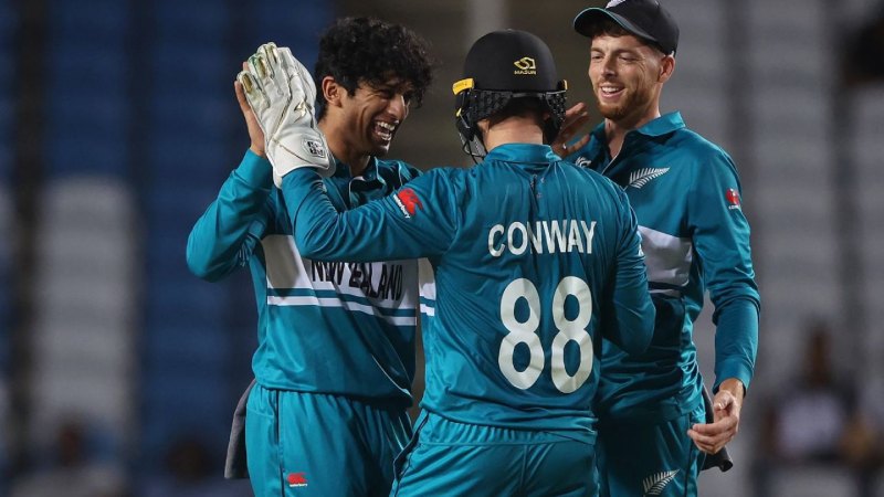 উগান্ডাকে পেয়ে ঝাল মেটালো কিউইরা উগান্ডাকে পেয়ে ঝাল মেটালো কিউইরা