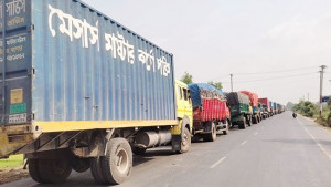 দৌলতদিয়া-পাটুরিয়ায় ট্রাক পারাপার বন্ধ থাকবে ৭ দিন