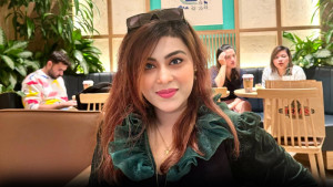 গঙ্গার জলে ভাসতে ভাসতে  তীরে ভেড়ে ফুলি, শুরু হয় অন্য অধ্যায়