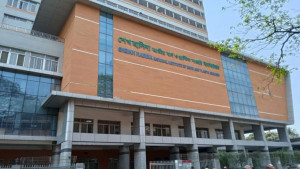 গাজীপুরে গ্যাস সিলিন্ডার বিস্ফোরণ, শিশুসহ দগ্ধ ৩৪ জন বার্ন ইনস্টিটিউটে