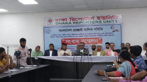 অভিযানের নামে রেস্তোরাঁ বন্ধ, চরম আর্থিক সংকটে মালিক ও কর্মচারীরা