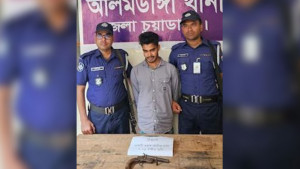 ১৩ মামলার আসামি ফজা গ্রেপ্তার