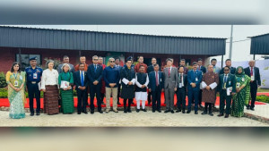 আড়াইহাজারে স্পেশাল ইকোনমিক জোন পরিদর্শনে ভুটানের রাজা
