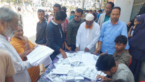 শিবগঞ্জে সাড়ে ৪ ঘণ্টায় ভোট পড়েছে ৪২ শতাংশ