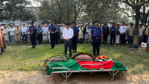 চিরদিনের মতো পৈত্রিক ভিটা থেকে বিদায় নিলেন গোলাম আরিফ টিপু