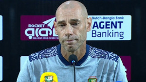 ২৫০ রানের লক্ষ্য চায় বাংলাদেশ