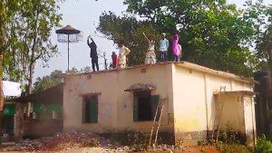 ফুলবাড়িয়ায় পূর্ব বিরোধের জেরে ভাঙা হলো শতবর্ষী জামে মসজিদ