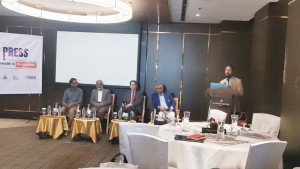 দেশে বছরে ২ লাখ ৪০ হাজার মানুষ হৃদরোগে মারা যায় 