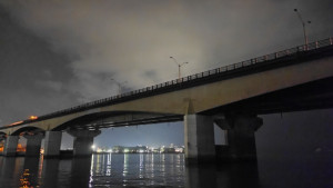 ছিনতাইকারীদের দখলে মেঘনা সেতু