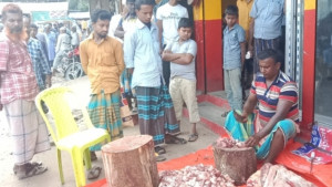নলছিটিতে গরুর মাংস ৫৮০ টাকা কেজি