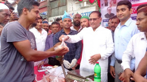 ন্যায্যমূল্যে দুধ, ডিম ও গরুর মাংস বিক্রি উদ্বোধন করলেন প্রাণিসম্পদ মন্ত্রী