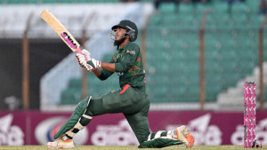 নাগালে পেলেই রিশাদকে মারতে বলেছিলেন মুশফিক