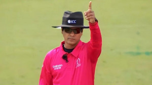 ‘ফেল আম্পায়ার’ এলিট প্যানেলে 