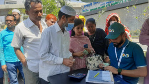 রমজান উপলক্ষে দুধ, ডিম ও মাংস বিক্রি শুরু