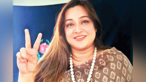 বাহারি কেরামতিতে বাহার কন্যাই ‘নগরকন্যা’
