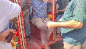 ভোটকেন্দ্রের বাইরে গোলাগুলি, এজেন্ট বের করে দেওয়ার অভিযোগ
