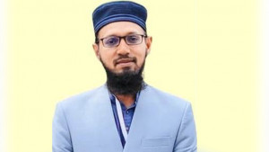 সাংবাদিকদের আটকে দুর্ব্যবহার করা সেই এসিল্যান্ডকে বদলি 