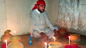 জিনের  বাদশা এখন  চাকরিদাতা!