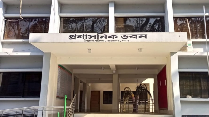 অভয়নগরে উন্নয়ন প্রকল্পের টাকা হরিলুট অভয়নগরে উন্নয়ন প্রকল্পের টাকা হরিলুট
