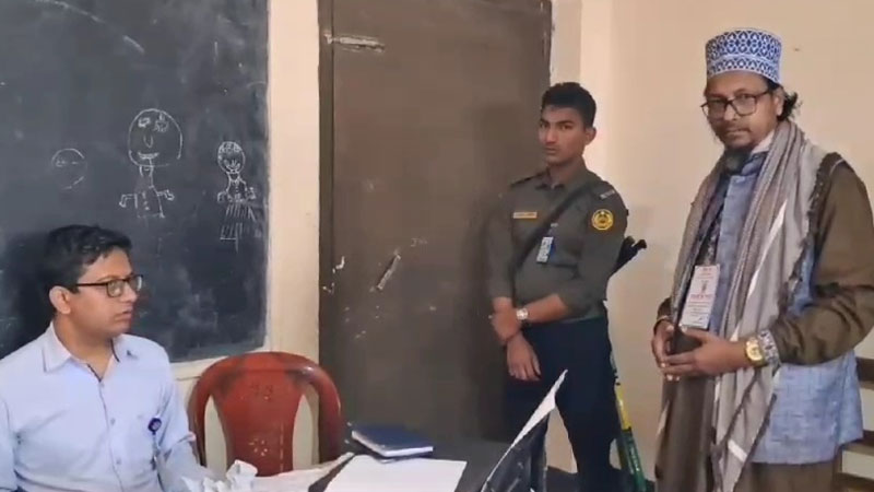 নকল সরবরাহের দায়ে মাদ্রাসা অধ্যক্ষের ২ বছরের কারাদণ্ড নকল সরবরাহের দায়ে মাদ্রাসা অধ্যক্ষের ২ বছরের কারাদণ্ড