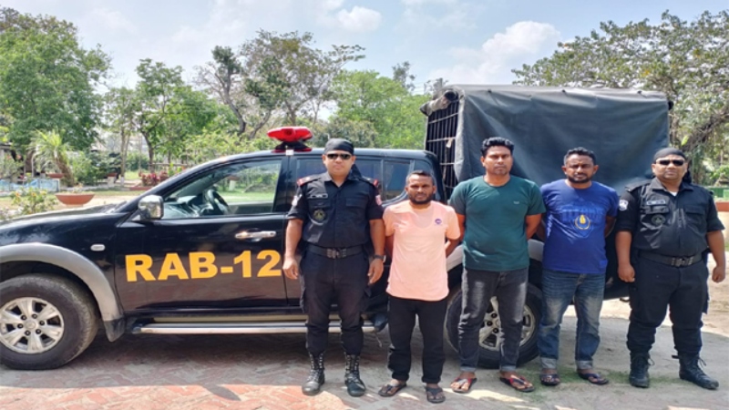 কুমারখালীতে বিএনপি নেতা হত্যা মামলায় ৩ আসামি গ্রেপ্তার কুমারখালীতে বিএনপি নেতা হত্যা মামলায় ৩ আসামি গ্রেপ্তার