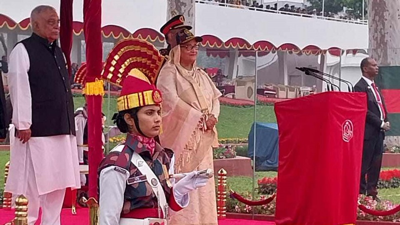 বিজিবি দিবসের কুচকাওয়াজ অনুষ্ঠানে প্রধানমন্ত্রী বিজিবি দিবসের কুচকাওয়াজ অনুষ্ঠানে প্রধানমন্ত্রী