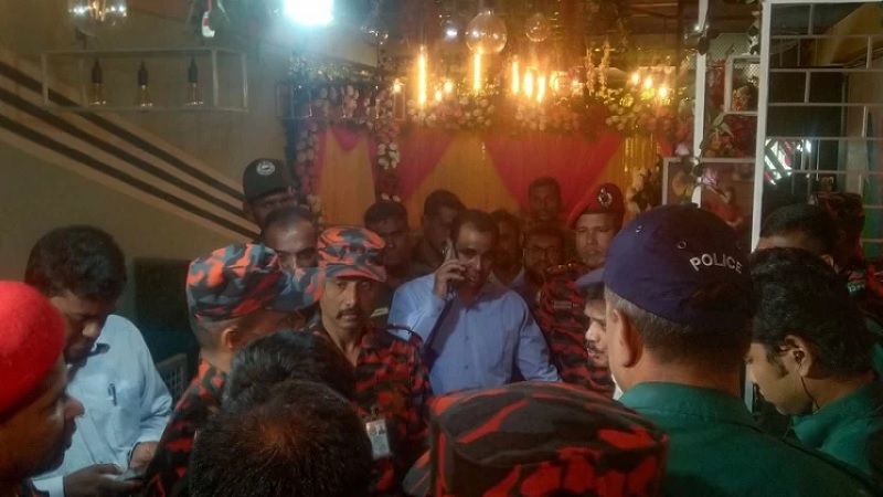 অগ্নিকাণ্ডের পর লোকদেখানো অভিযান চলছে: টিআইবি অগ্নিকাণ্ডের পর লোকদেখানো অভিযান চলছে: টিআইবি