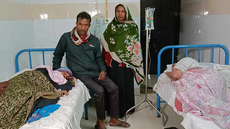 ইউপি চেয়ারম্যানসহ পরিবারের সবাই অচেতন হয়ে হাসপাতালে ইউপি চেয়ারম্যানসহ পরিবারের সবাই অচেতন হয়ে হাসপাতালে