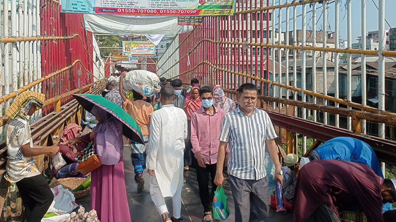 ফরিদপুর শহরের বেইলি সেতুতে ফের চাঁদাবাজি ফরিদপুর শহরের বেইলি সেতুতে ফের চাঁদাবাজি