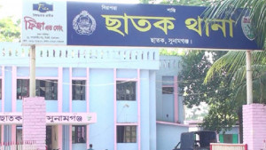 মোবাইল ফোন ফিরিয়ে নিল প্রেমিক, কিশোরীর আত্মহত্যা