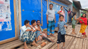 ‘পুলিশ যত সময় না পিটাইবো, তত সময় আশ্রয়কেন্দ্রে যাবো না’