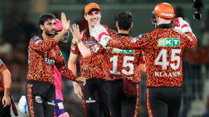 কামিন্সের নেতৃত্বে ফাইনালে হায়দরাবাদ 