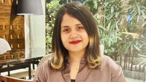 এমপি আজীমের মেয়ে-ভাইকে নেওয়া হচ্ছে কলকাতায়