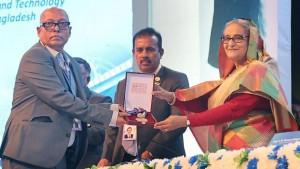 আইইবি স্বর্ণপদক পেলেন এনার্জিপ্যাকের চেয়ারম্যান