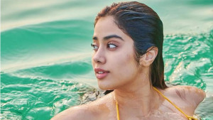 ছবিটি করতে গিয়ে জাহ্নবীর দুই কাঁধের হাড় সরে গিয়েছিল!