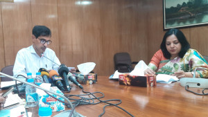 ৬৩৩ কোটি টাকায় ১ লাখ ৭০ টন সার কিনছে সরকার