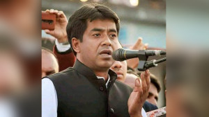 চেয়ারম্যান প্রার্থী রিয়াজকে ইসিতে সশরীরে তলব