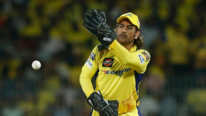 আগামী আইপিএলেও খেলবেন ধোনি?