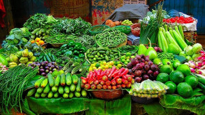 গরমে পেটের সমস্যা কমায় যেসব সবজি