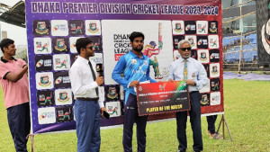 একাই ৮ উইকেট নিয়ে সাকিবদের গুড়িয়ে দিলেন রাজা